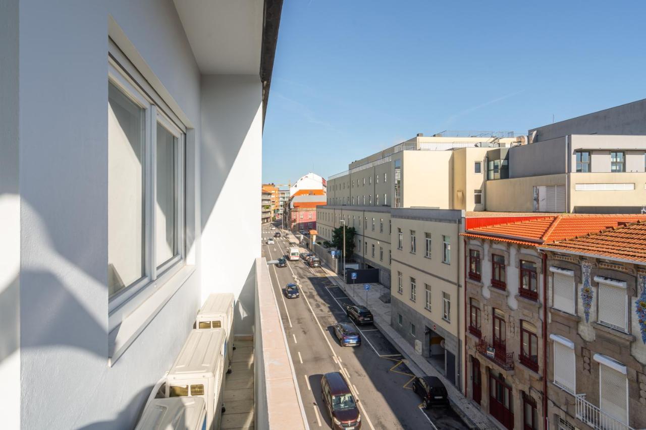 Host Wise - Fantastic Contemporary Flat W Balcony Lejlighed Porto Eksteriør billede